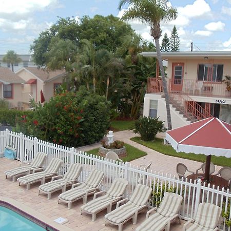 Carlton House Motel And Suites St. Pete Beach Exteriör bild